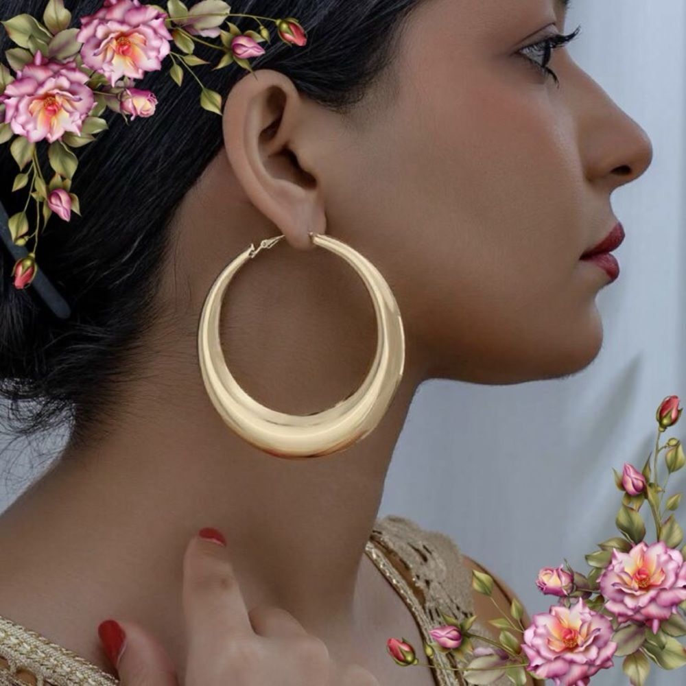 ‎Minimalist Gold Hoop Earrings